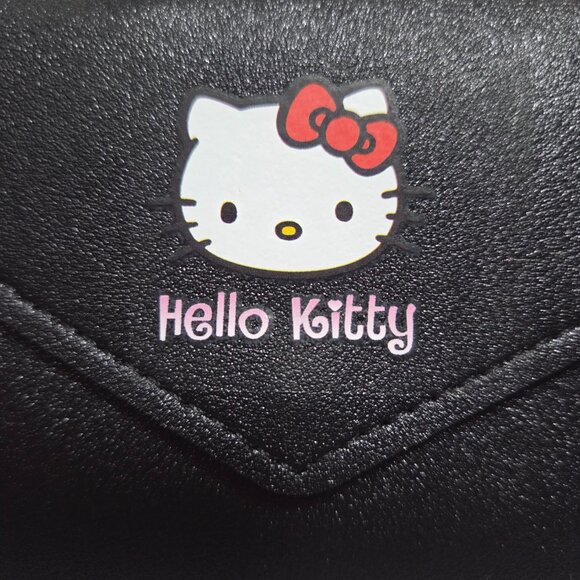 Hello Kitty Trifold Wallet - Picture 4 of 7